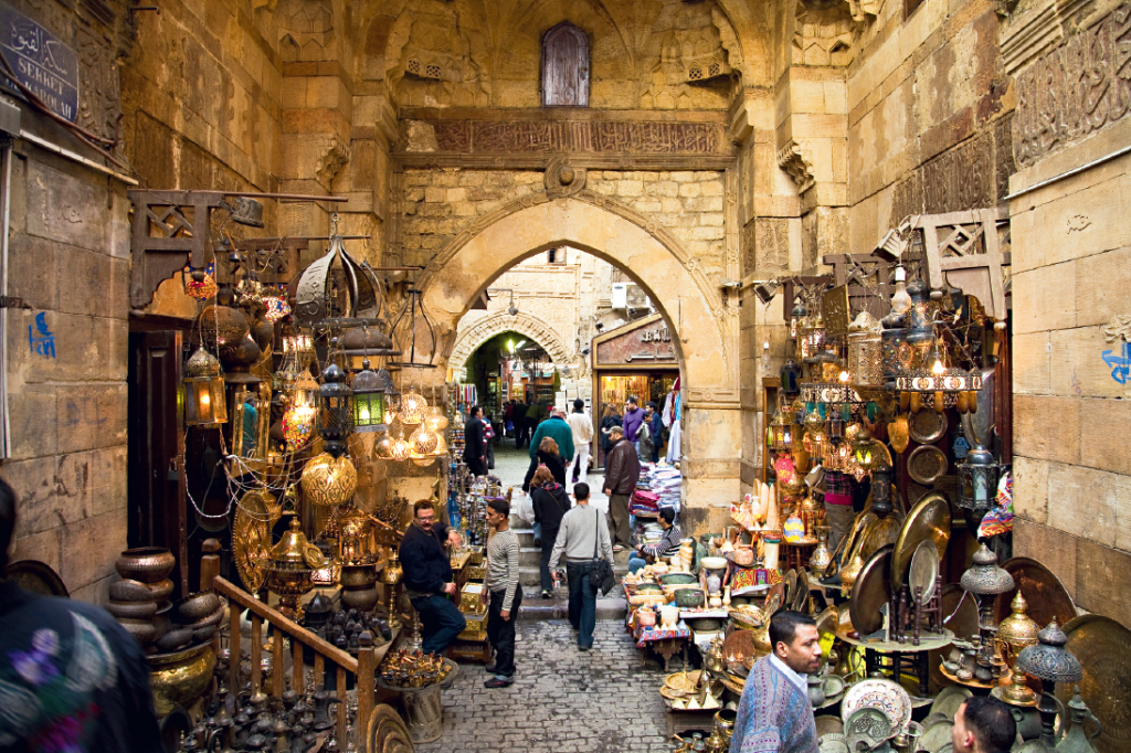 O bazar Khan el-Khalili, Cairo, Egito O bazar Khan el-Khalili, Cairo, Egito