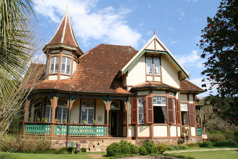 <span style="font-weight: 400">Construído no início do século 20, o Castelinho Caracol é</span><span style="font-weight: 400"> a antiga residência da família Franzen, hoje transformada em museu</span>