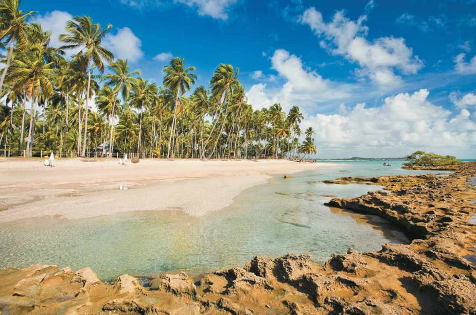 Praia de Carneiros e Rio Formoso