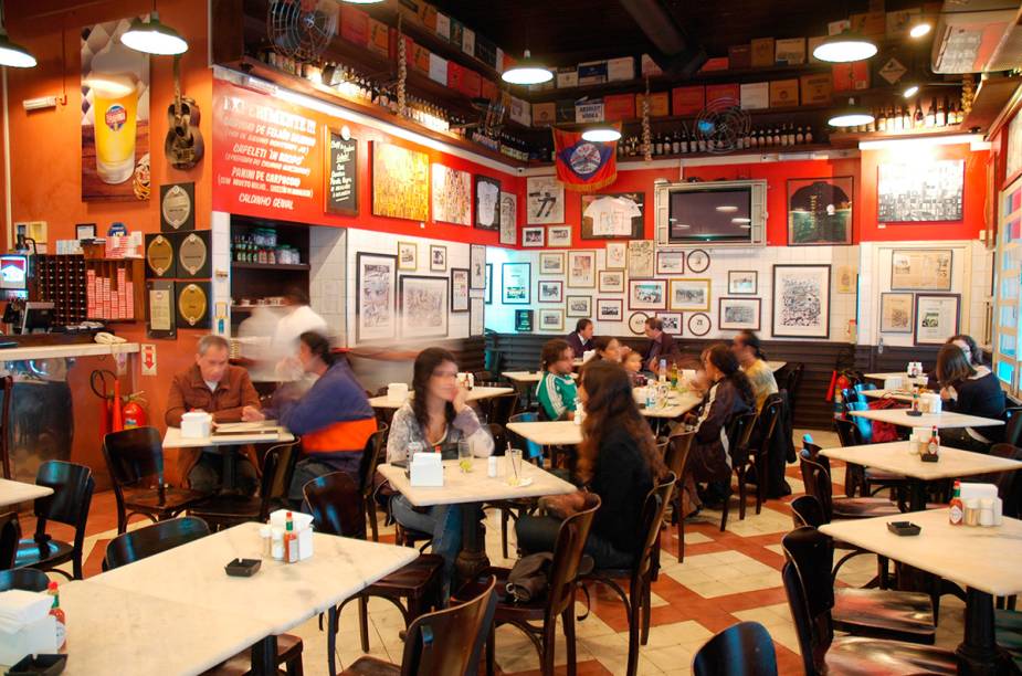 <a href="https://viajeaqui.abril.com.br/estabelecimentos/br-sp-sao-paulo-restaurante-genesio" rel="Genésio, São Paulo: " target="_blank"><strong>Genésio, São Paulo: </strong></a> Pasta, pizza e chope são bem conceituados na casa, mas a polenta de colher é uma das mais pedidas. <a href="https://viajeaqui.abril.com.br/estabelecimentos/br-sp-sao-paulo-restaurante-genesio" rel="Genésio, São Paulo: " target="_blank"><strong>Genésio, São Paulo: </strong></a> Pasta, pizza e chope são bem conceituados na casa, mas a polenta de colher é uma das mais pedidas.