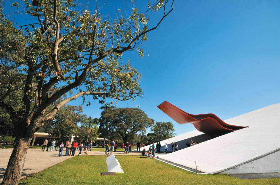 Auditório Ibirapuera, concebido para apresentações musicais no <a href="https://viajeaqui.abril.com.br/estabelecimentos/br-sp-sao-paulo-atracao-parque-do-ibirapuera" rel="Parque Ibirapuera">Parque Ibirapuera</a>, em <a href="https://viajeaqui.abril.com.br/cidades/br-sp-sao-paulo" rel="São Paulo">São Paulo</a>