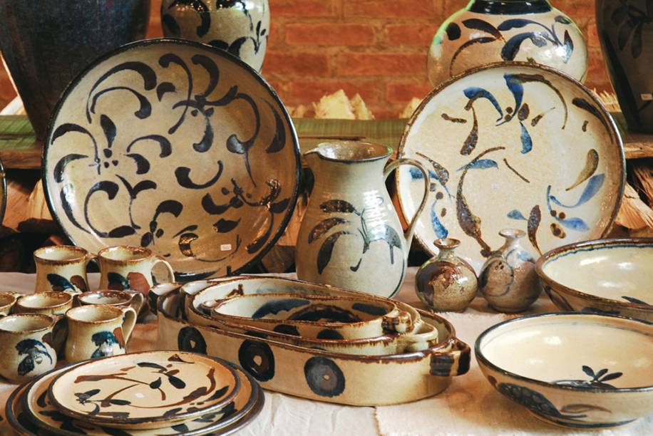 Cunha é conhecida como a terra dos ceramistas. A técnica chegou à cidade na década de 1970 Cunha é conhecida como a terra dos ceramistas. A técnica chegou à cidade na década de 1970