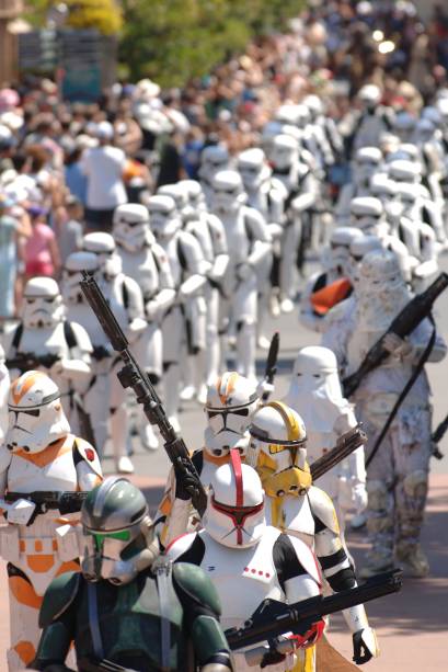 O <a href="https://viajeaqui.abril.com.br/estabelecimentos/estados-unidos-orlando-atracao-hollywood-studios" rel="Hollywood Studios" target="_blank">Hollywood Studios</a> será invadido por Stormtroopers - os soldados do lado sombrio da força