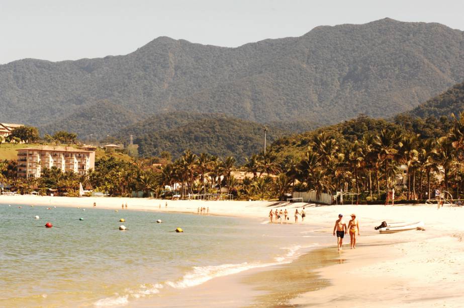 Praia mais bonita de Caraguatatuba, a de Tabatinga tem mais tranquilo e limpo