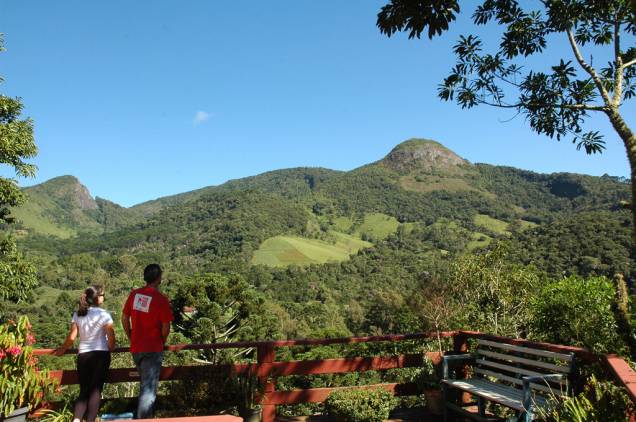 Vista da Pedra do Forno, <span style="font-weight:400;">a 1 971 metros de altura</span> Vista da Pedra do Forno, <span style="font-weight:400;">a 1 971 metros de altura</span>