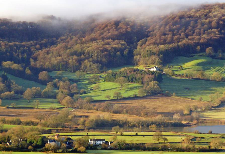 Tipicamente inglesa, a região de Cotswolds tem o tamanho equivalente ao de Tóquio, a capital do Japão