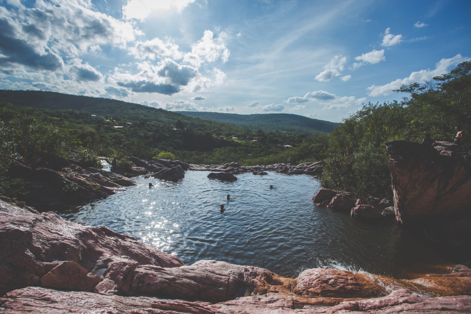 <a href="http:// viajeaqui.abril.com.br/cidades/br-ba-chapada-diamantina" rel="Chapada Diamantina" target="_blank"><strong>Chapada Diamantina</strong></a>    A partir do<a href="https://viajeaqui.abril.com.br/cidades/br-ba-vale-do-capao" rel=" Vale do Capão" target="_blank"> Vale do Capão</a> começa o difícil, porém belo, trekking até Andaraí que dura de 3 a 5 dias