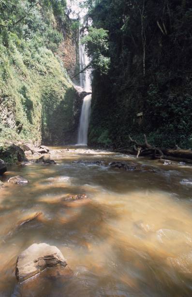 O Bairro do Patrimônio é cheio de cachoeiras e piscinas naturais onde se pode tomar banhos refrescantes.