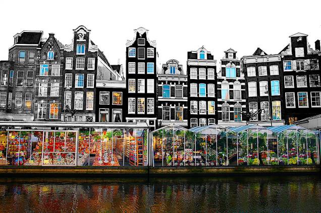 Vista do <a href="https://viajeaqui.abril.com.br/estabelecimentos/holanda-amsterda-atracao-mercado-de-flores" rel="Mercado de Flores" target="_blank">Mercado de Flores</a> de Amsterdã, um dos mais famosos do planeta Vista do <a href="https://viajeaqui.abril.com.br/estabelecimentos/holanda-amsterda-atracao-mercado-de-flores" rel="Mercado de Flores" target="_blank">Mercado de Flores</a> de Amsterdã, um dos mais famosos do planeta