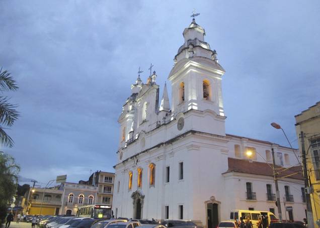 A <a href="https://viajeaqui.abril.com.br/estabelecimentos/br-pa-belem-atracao-catedral-da-se" rel="Catedral da Sé" target="_blank">Catedral da Sé</a>, em Belém (PA), tem a fachada barroca, mas o interior é ricamente decorado em estilo neoclássico A <a href="https://viajeaqui.abril.com.br/estabelecimentos/br-pa-belem-atracao-catedral-da-se" rel="Catedral da Sé" target="_blank">Catedral da Sé</a>, em Belém (PA), tem a fachada barroca, mas o interior é ricamente decorado em estilo neoclássico