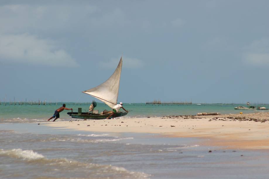 Principal praia da vila dos pescadores, a São Miguel dos Milagres é muito frequentada pelos moradores Principal praia da vila dos pescadores, a São Miguel dos Milagres é muito frequentada pelos moradores