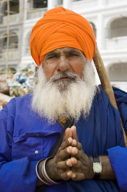 Barba espessa e turbante colorido: muito prazer, senhor sikh Barba espessa e turbante colorido: muito prazer, senhor sikh
