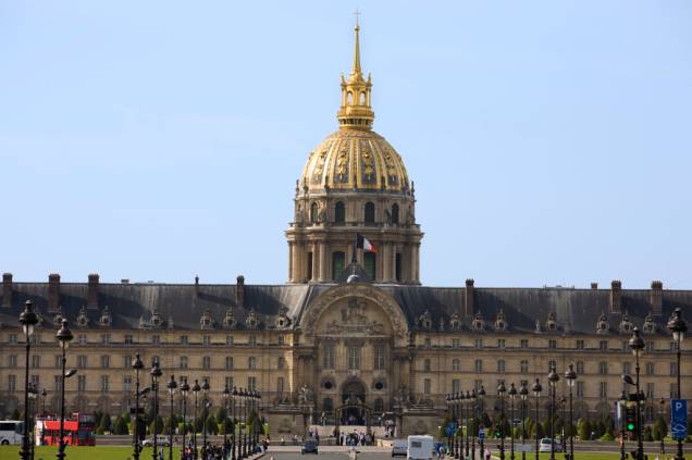 O Hôtel des Invalides, que abriga a tumba de Napoleão O Hôtel des Invalides, que abriga a tumba de Napoleão
