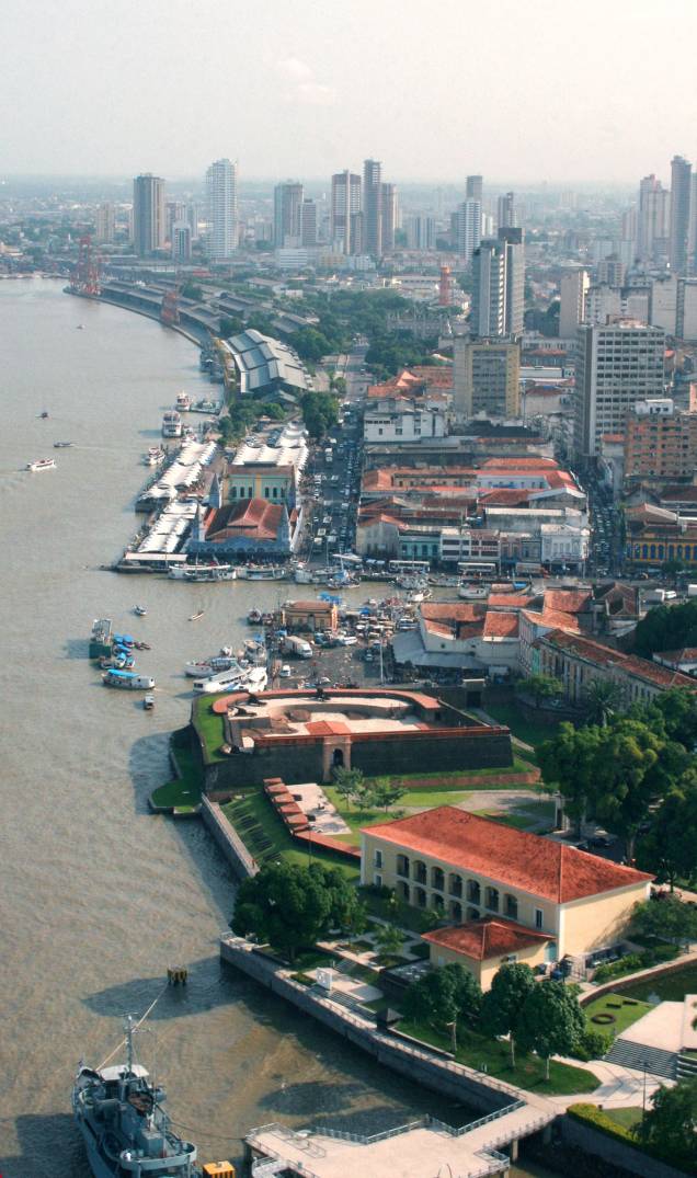 Belém (PA) fica ainda mais gastronômica durante o Festival Ver-o-Peso; de 27 a 31 de maio, o evento promove visitas a produtores locais, fóruns, encontros e palestras sobre a gastronomia paraense Belém (PA) fica ainda mais gastronômica durante o Festival Ver-o-Peso; de 27 a 31 de maio, o evento promove visitas a produtores locais, fóruns, encontros e palestras sobre a gastronomia paraense