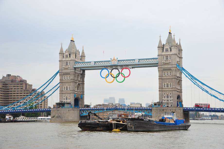<strong>27. <a href="https://viajeaqui.abril.com.br/cidades/reino-unido-londres" target="_blank" rel="noopener">Londres</a>, <a href="https://viajeaqui.abril.com.br/paises/reino-unido" target="_blank" rel="noopener">Reino Unido</a>, 2012</strong> Pela terceira vez sediando os jogos, Londres teve mais de 4 bilhões de espectadores pelo mundo, um recorde alcançado graças ao grande desenvolvimento da internet nos últimos anos. A competição foi, inclusive, transmitida pelo YouTube.