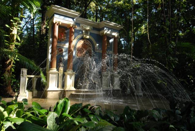 O <a href="https://viajeaqui.abril.com.br/estabelecimentos/br-pa-belem-atracao-bosque-rodrigues-alves-jardim-zoobotanico-da-amazonia" rel="Jardim Botânico" target="_blank">Jardim Zoobotânico</a> guarda 2,5 mil espécies da flora amazônica, além de lagos artificiais, trilhas e orquidário O <a href="https://viajeaqui.abril.com.br/estabelecimentos/br-pa-belem-atracao-bosque-rodrigues-alves-jardim-zoobotanico-da-amazonia" rel="Jardim Botânico" target="_blank">Jardim Zoobotânico</a> guarda 2,5 mil espécies da flora amazônica, além de lagos artificiais, trilhas e orquidário