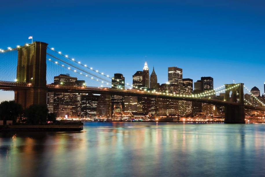 Brooklyn Bridge sobre o Rio Hudson