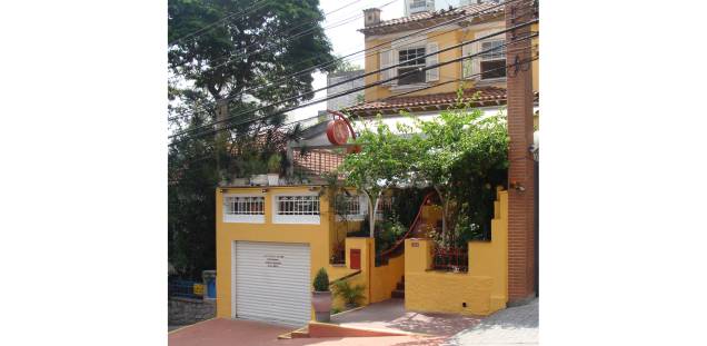 A cantina italiana Buttina, em São Paulo, foi estrelada pelo Guia Quatro Rodas no Guia Brasil 2012 A cantina italiana Buttina, em São Paulo, foi estrelada pelo Guia Quatro Rodas no Guia Brasil 2012