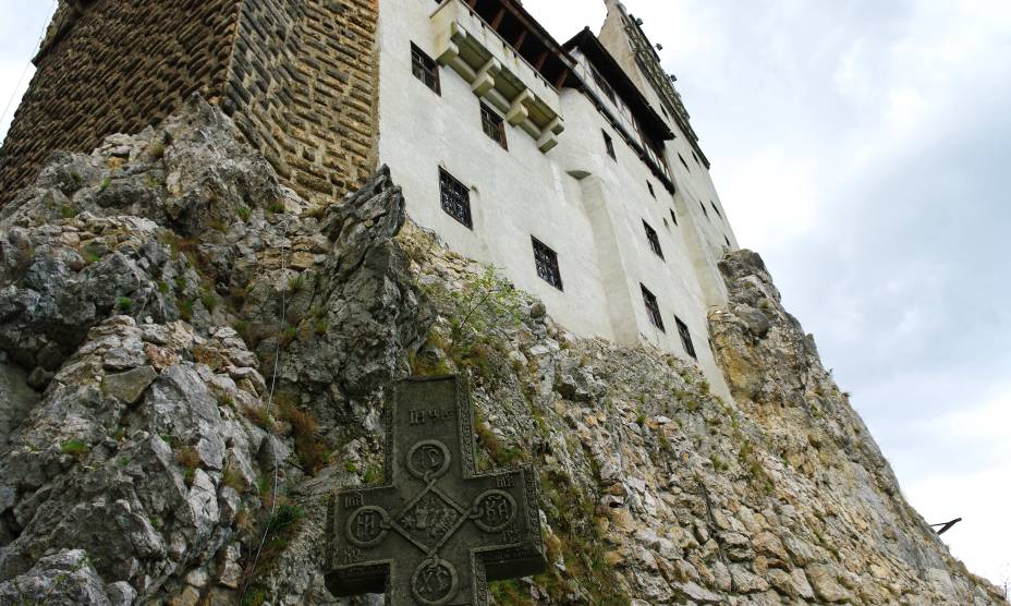 O Bran Castle, popularmente conhecido como o Castelo do Conde Drácula, é um dos monumentos mais importantes do país