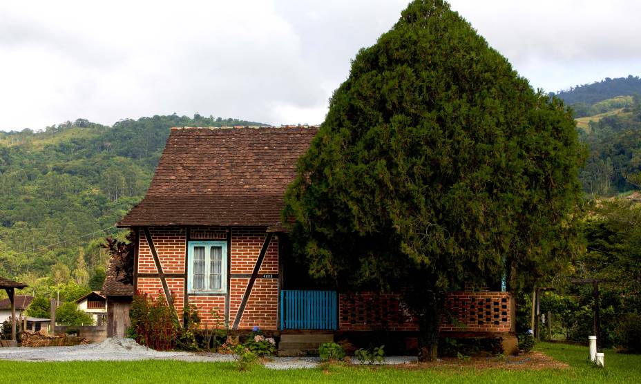 <strong><a href="https://viajeaqui.abril.com.br/cidades/br-sc-pomerode" rel="13. Pomerode (SC) " target="_self">13. Pomerode (SC) </a></strong> As casinhas de arquitetura temática, concentradas em larga escala no bairro Testo Alto, são o ponto forte da cidade <strong><a href="https://viajeaqui.abril.com.br/cidades/br-sc-pomerode" rel="13. Pomerode (SC) " target="_self">13. Pomerode (SC) </a></strong> As casinhas de arquitetura temática, concentradas em larga escala no bairro Testo Alto, são o ponto forte da cidade