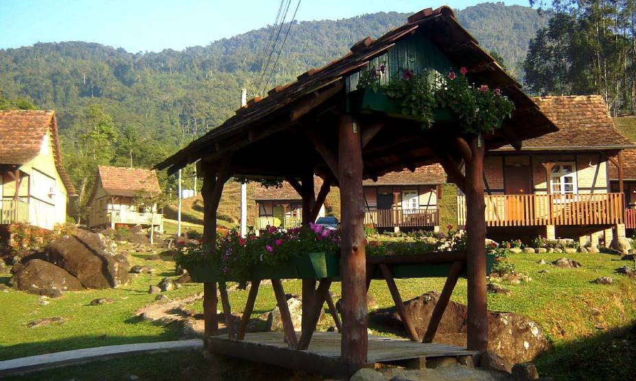 <strong><a href="https://viajeaqui.abril.com.br/cidades/br-sc-pomerode" rel="13. Pomerode (SC)" target="_self">13. Pomerode (SC)</a></strong> Entre uma rua e outra, é possível ouvir o dialeto dos colonizadores, que originou em um sotaque único na região <strong><a href="https://viajeaqui.abril.com.br/cidades/br-sc-pomerode" rel="13. Pomerode (SC)" target="_self">13. Pomerode (SC)</a></strong> Entre uma rua e outra, é possível ouvir o dialeto dos colonizadores, que originou em um sotaque único na região