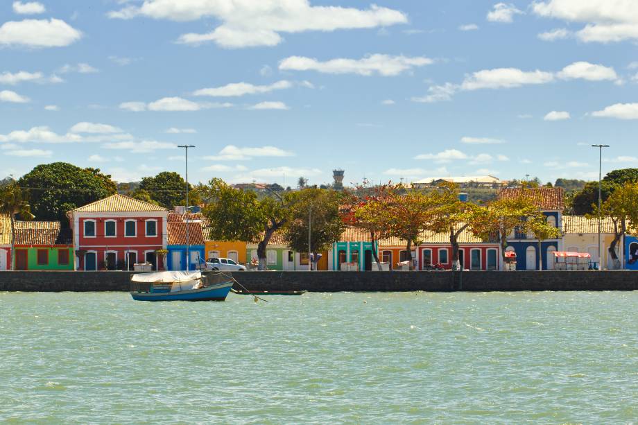 Em Porto Seguro, é proibido construir prédios com mais de dois andares. Isso porque a cidade é tombada e considerada patrimônio histórico