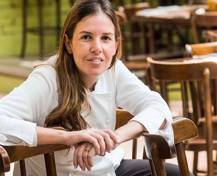 &ldquo;Embora eu ame morar em S&atilde;o Paulo, volto pelo menos uma vez por m&ecirc;s a Trancoso, que foi onde eu me tornei um ser humano.&rdquo; Morena Leite, chef do Capim Santo