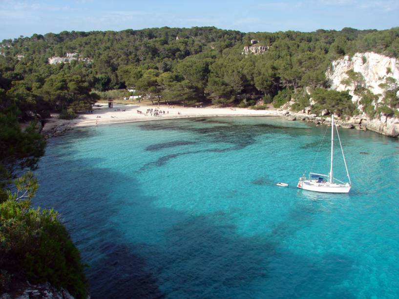 Praia Cala Macarella, <a href="https://viajeaqui.abril.com.br/cidades/espanha-menorca" rel="Menorca" target="_self">Menorca</a>, <a href="https://viajeaqui.abril.com.br/paises/espanha" rel="Espanha" target="_self">Espanha</a>