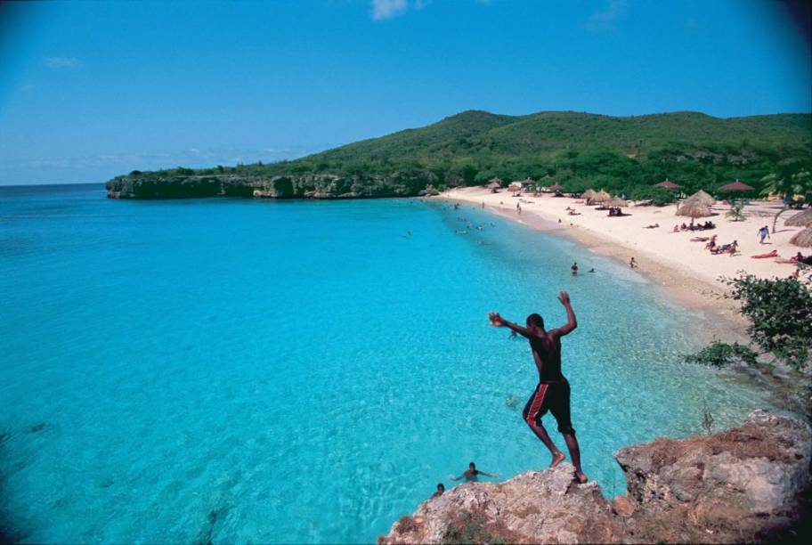 A maioria das praias de Curaçao está na costa sudoeste, calma e com pouquíssimas ondas