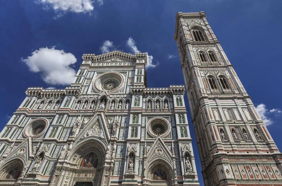 Vale se esfaldar para subir o <a href="https://www.museumflorence.com/monuments/4-bell-tower" target="_blank" rel="noopener"><strong>Campanile de Giotto</strong></a> e ver o <strong>Duomo</strong> de um ângulo único Vale se esfaldar para subir o <a href="https://www.museumflorence.com/monuments/4-bell-tower" target="_blank" rel="noopener"><strong>Campanile de Giotto</strong></a> e ver o <strong>Duomo</strong> de um ângulo único