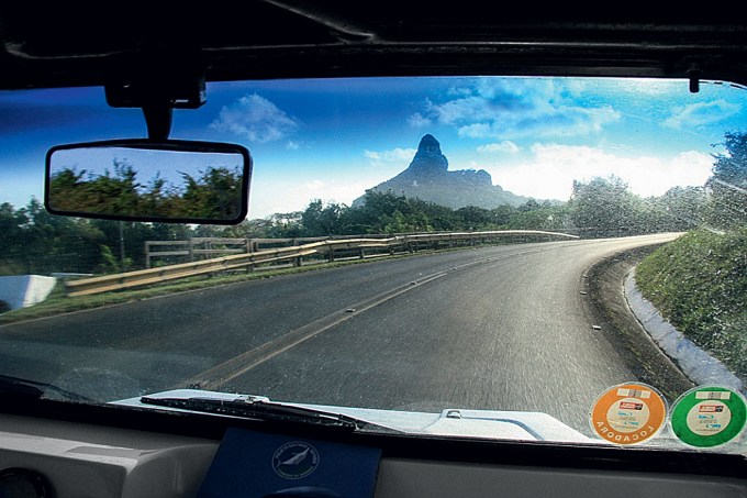 Estrada em Fernando de Noronha