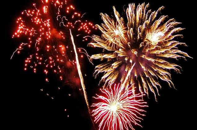 <strong>Festival Internacional de Fogos de Scheveningen, <a href="https://viajeaqui.abril.com.br/cidades/holanda-haia" rel="Haia" target="_blank">Haia</a></strong> O festival abrange várias noites e é realizado na praia de Scheveningen. Além dos fogos, há engolidores de fogo, malabaristas e grupos musicais <strong>Festival Internacional de Fogos de Scheveningen, <a href="https://viajeaqui.abril.com.br/cidades/holanda-haia" rel="Haia" target="_blank">Haia</a></strong> O festival abrange várias noites e é realizado na praia de Scheveningen. Além dos fogos, há engolidores de fogo, malabaristas e grupos musicais