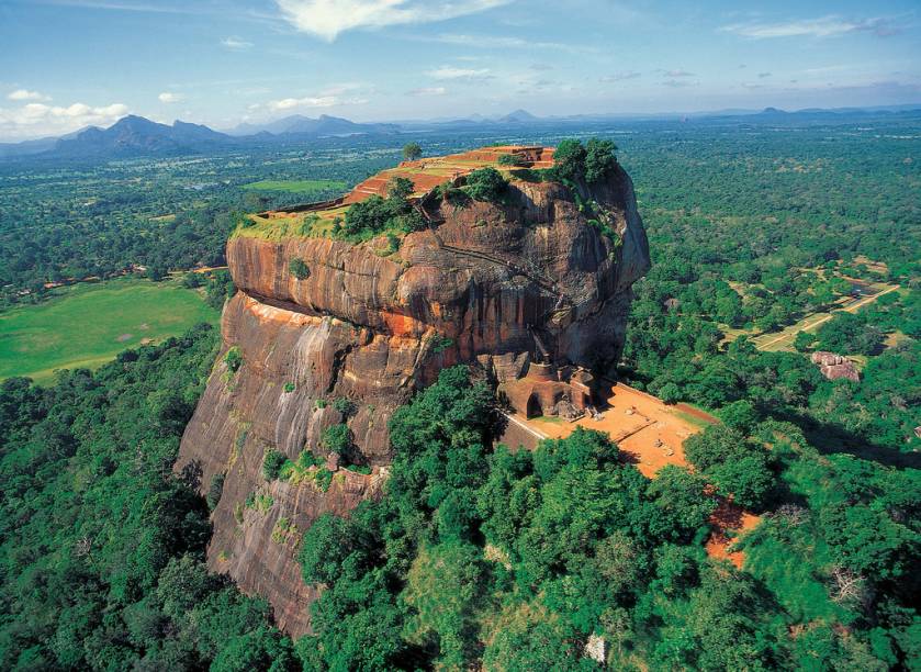 Vista aérea da fortaleza Sigiriya