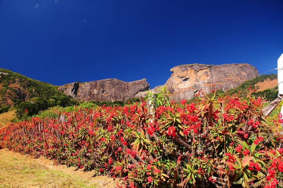 Formação rochosa que integra o complexo Pedra do Baú em São Bento do Sapucaí, Minas Gerais, muito procurado para trekking