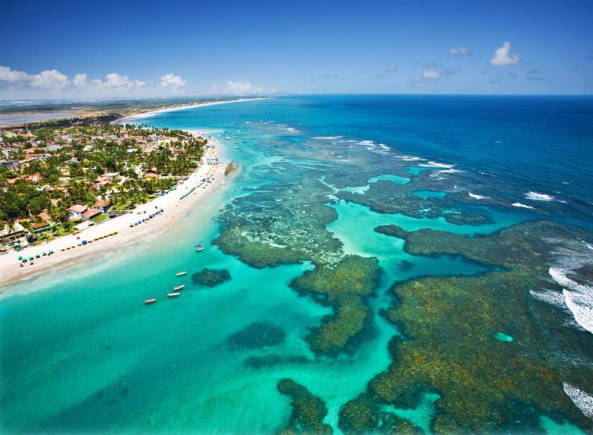 Praia de Porto de Galinhas, que todo ano atrai mais de meio milhão de pessoas 