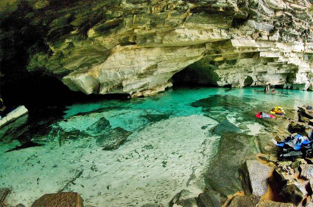 <strong><a href="https://preprod.viagemeturismo.abril.com.br/tudo-sobre/chapada-diamantina/" target="_blank" rel="noopener">Chapada Diamantina (BA)</a></strong> <strong><a href="https://preprod.viagemeturismo.abril.com.br/tudo-sobre/chapada-diamantina/" target="_blank" rel="noopener">Chapada Diamantina (BA)</a></strong>