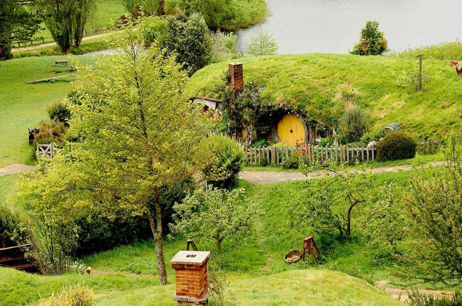 Cada uma das 44 casinhas de Hobbiton tem tamanho, cor e decoração diferentes Cada uma das 44 casinhas de Hobbiton tem tamanho, cor e decoração diferentes
