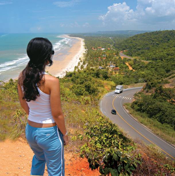 Antes destino de turistas interessados nos cenários imortalizados por Jorge Amado, hoje os principais atrativos de Ilhéus são as praias distantes do centro e os resorts em direção à vizinha Una