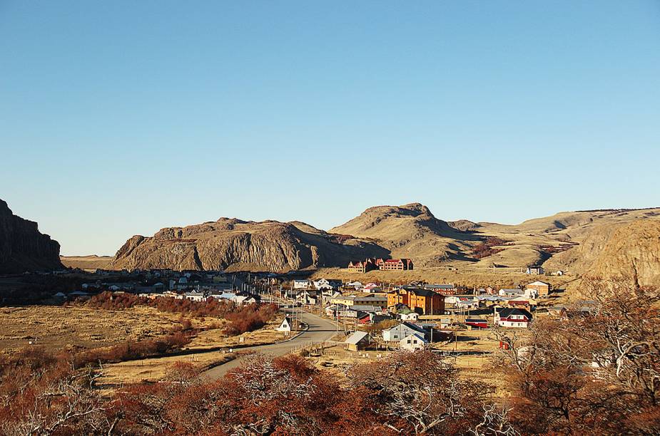 A simples e charmosa<strong> <a href="https://viajeaqui.abril.com.br/cidades/ar-el-chalten" rel="El Chaltén" target="_blank">El Chaltén</a></strong> pela lente de Tainá e Marcelo.