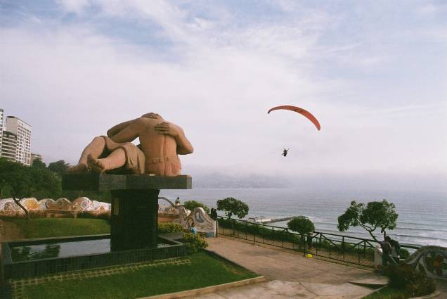 A Plaza del Amor, bairro de Miraflores, em Lima, capital do Peru A Plaza del Amor, bairro de Miraflores, em Lima, capital do Peru
