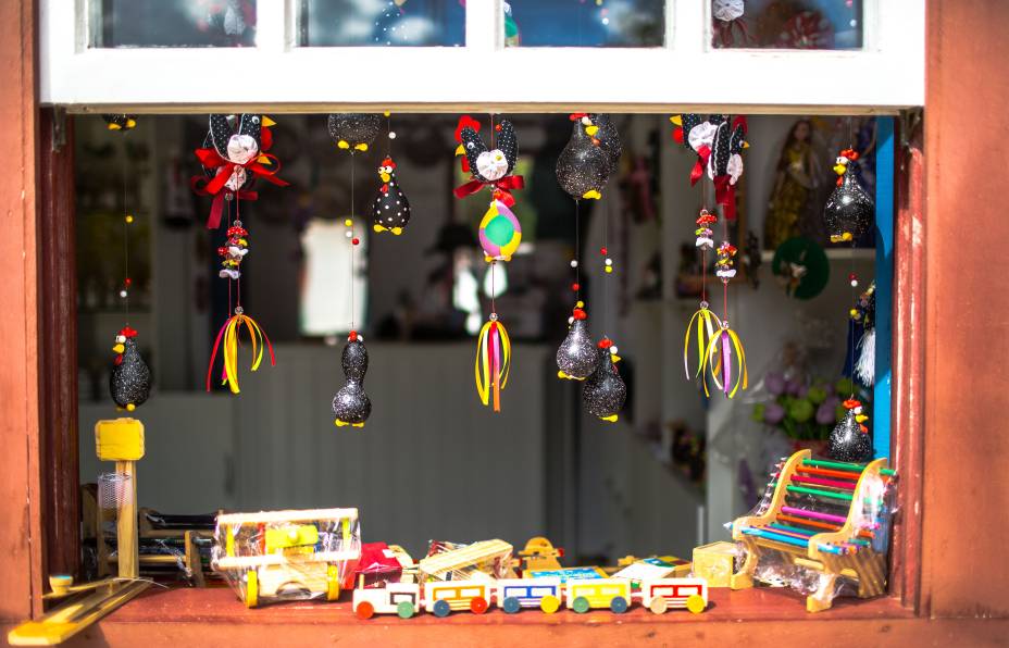 <strong>Lojinhas de artesanato</strong> estão espalhadas por todo o Centro Histórico <strong>Lojinhas de artesanato</strong> estão espalhadas por todo o Centro Histórico