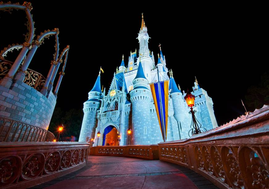 <strong>Melhor Parque Temático: <a href="https://viajeaqui.abril.com.br/estabelecimentos/estados-unidos-orlando-atracao-magic-kingdom" rel="Magic Kingdom" target="_blank">Magic Kingdom</a>, em <a href="https://viajeaqui.abril.com.br/cidades/estados-unidos-orlando" rel="Orlando" target="_blank">Orlando</a>, nos <a href="https://viajeaqui.abril.com.br/paises/estados-unidos" rel="Estados Unidos" target="_blank">Estados Unidos</a></strong>