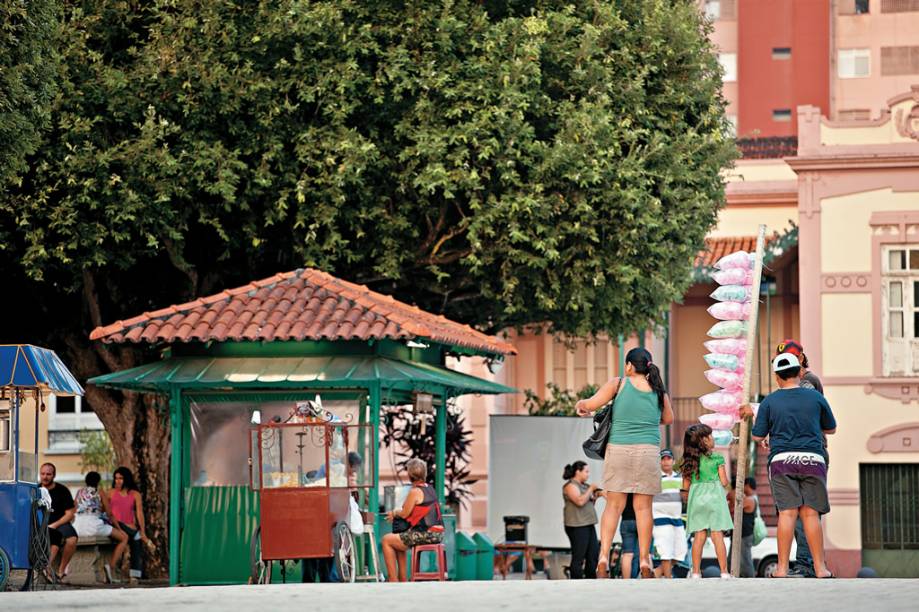 Barracas no Largo de São Sebastião, centro histórico da cidade