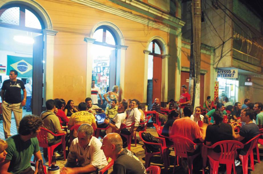 <a href="https://viajeaqui.abril.com.br/estabelecimentos/br-am-manaus-restaurante-bar-do-armando" rel="Boteco do Armando, Manaus: " target="_blank"><strong>Boteco do Armando, Manaus: </strong></a> Tradicional point de Manaus com apresentações de samba, MPB e música latina. O sanduíche de pernil é um dos sucessos da casa. <a href="https://viajeaqui.abril.com.br/estabelecimentos/br-am-manaus-restaurante-bar-do-armando" rel="Boteco do Armando, Manaus: " target="_blank"><strong>Boteco do Armando, Manaus: </strong></a> Tradicional point de Manaus com apresentações de samba, MPB e música latina. O sanduíche de pernil é um dos sucessos da casa.