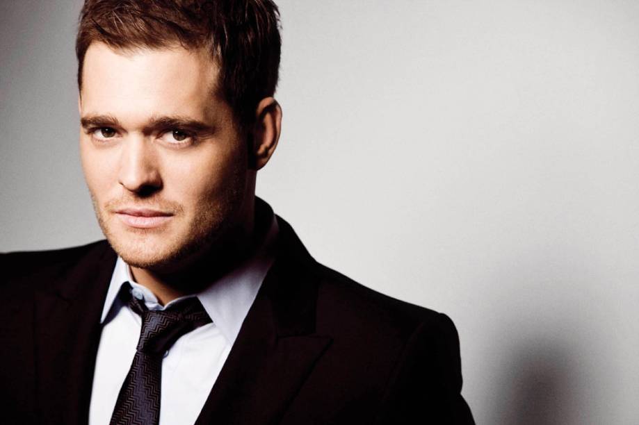 <strong>MICHAEL BUBLÉ</strong><br />      <br />      Há quem diga que Bublé seja o novo Frank Sinatra e mesmo quem não concorda com este título confessa que sua voz e carisma encantam qualquer um. O cantor canadense volta ao Brasil com a sua orquestra para apresentar a turnê<em> Crazy Love</em> e podemos esperar <em>Home</em>, <em>Everything </em>e <em>Havent Met You Yet </em>no repertório.            <strong>Onde e Quando: </strong>Rio de Janeiro, dia 31 de março, no HSBC Arena. Em São Paulo, dias 1º e 2 de abril, Via Funchal            <strong>Ingressos:</strong> mesmo sendo caros, os ingressos para o show de São Paulo se esgotaram rapidamente, mas ainda há alguns para o do Rio no site <a href="https://www.livepass.com.br " rel="Live Pass" target="_blank">Live Pass</a>