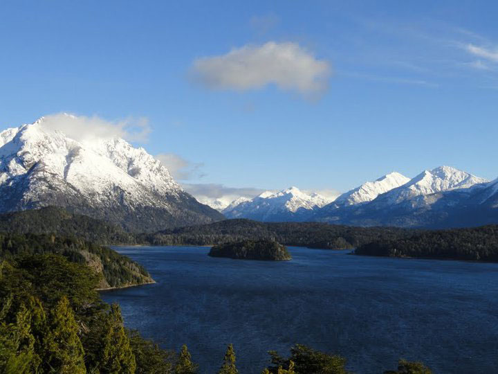 Montanhas em <a href="https://viajeaqui.abril.com.br/cidades/ar-bariloche" rel="Bariloche" target="_self">Bariloche</a>, <a href="https://viajeaqui.abril.com.br/paises/argentina" rel="Argentina" target="_self">Argentina</a>