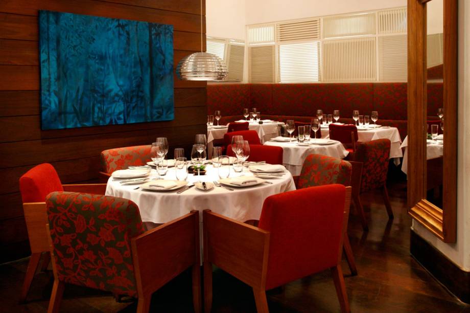 Salão do restaurante Olympe Salão do restaurante Olympe