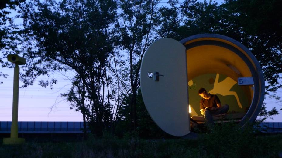 Os "quartos" do Das Park Hotel são construídos dentro de tubulações de esgoto, contando com cama, iluminação e espaço para acomodar a bagagem. Não espere ter cosméticos, wi-fi ou TV, pois a ideia aqui é ter uma acomodação prática, barata e confortável