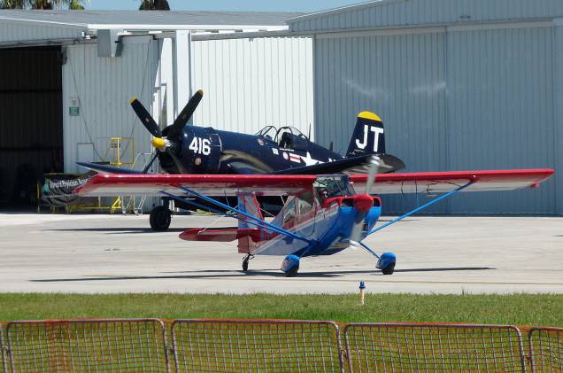 Pequeno e potente, o 8KCAB Super Decathlon foi uma das estrelas do show aéreo Pequeno e potente, o 8KCAB Super Decathlon foi uma das estrelas do show aéreo