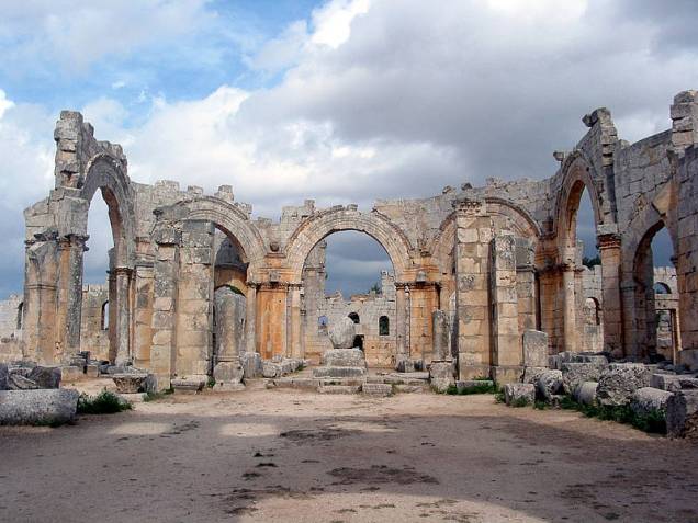 <strong>Aldeias antigas do Norte da Síria (República Árabe Síria)</strong><br />Paisagem cultural do Norte da Síria formada por destroços de casas e templos abandonados por volta do século X. Um dos novos patrimônios da humanidade segundo a Unesco <strong>Aldeias antigas do Norte da Síria (República Árabe Síria)</strong><br />Paisagem cultural do Norte da Síria formada por destroços de casas e templos abandonados por volta do século X. Um dos novos patrimônios da humanidade segundo a Unesco
